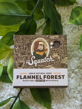 Dr. Squatch Flannel Forest Bricc
